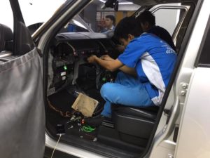 ซ่อมแอร์รถยนต์ LandRoverDiscovery3