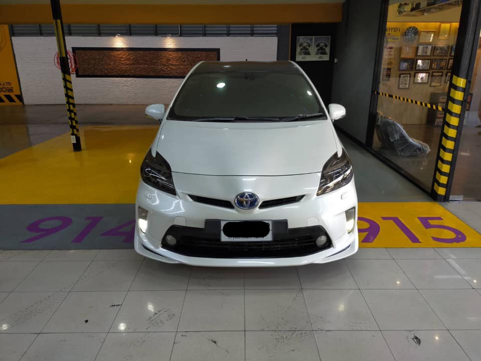 ซ่อมแอร์รถยนต์ Prius