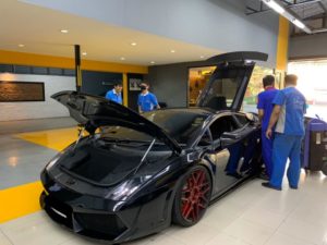 ซ่อมแอร์รถยนต์ Lamborghini